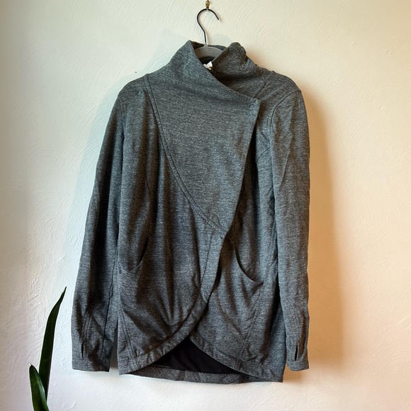 Lululemon Jacket - Picture 2 of 3